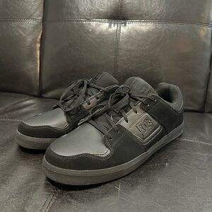 DC Men's Black Skate Shoes Cure